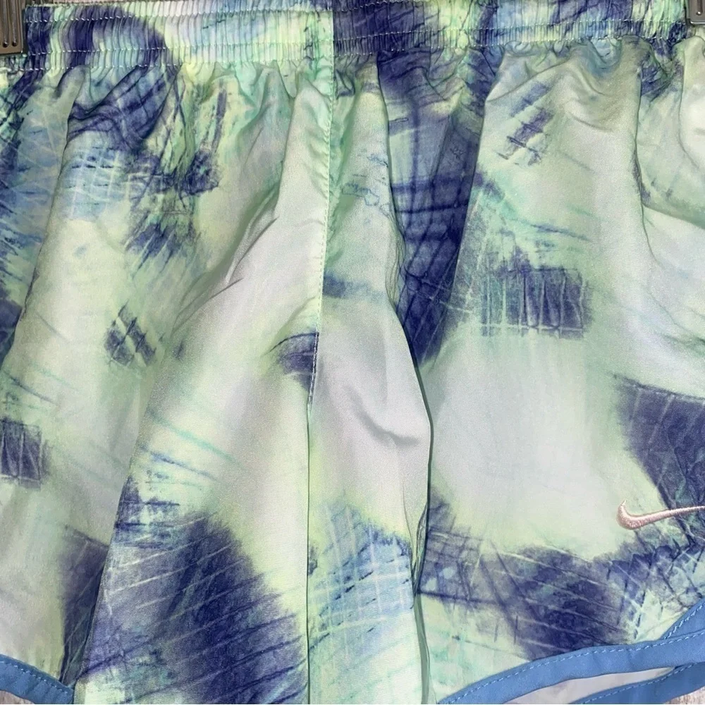 Nike Kids Green & Blue Tempo Shorts - Picture 3 of 5